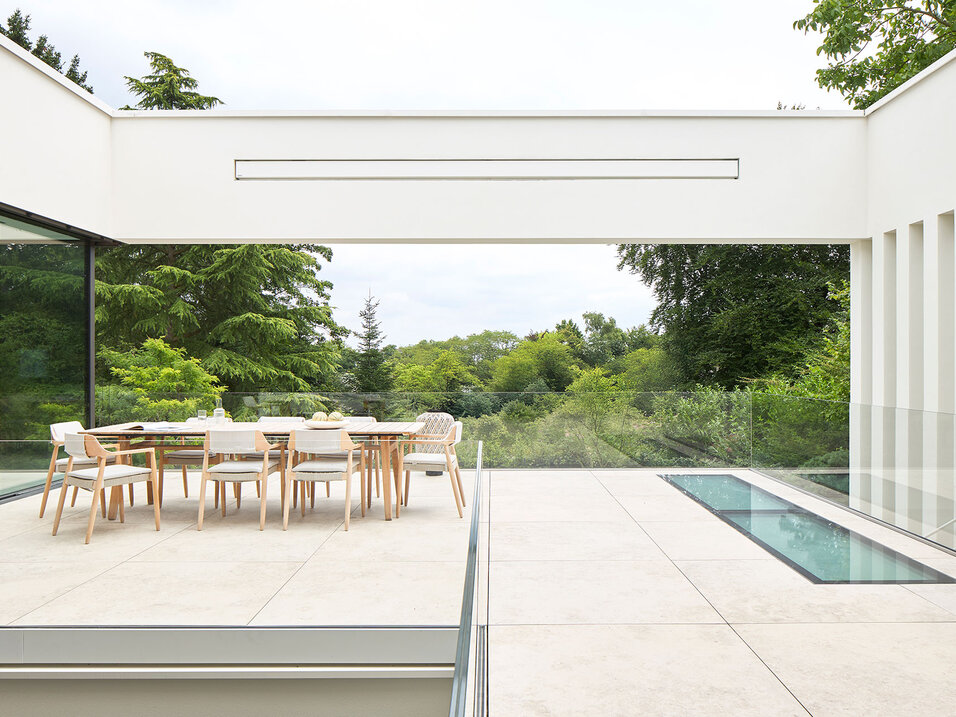 filigranes Ganzglas Geländer