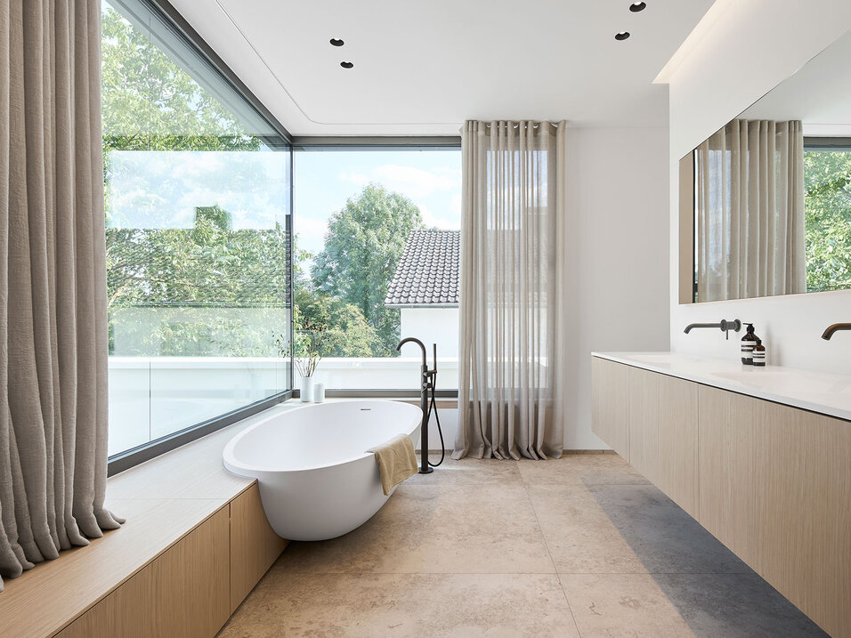 großflächige Eckverglasung