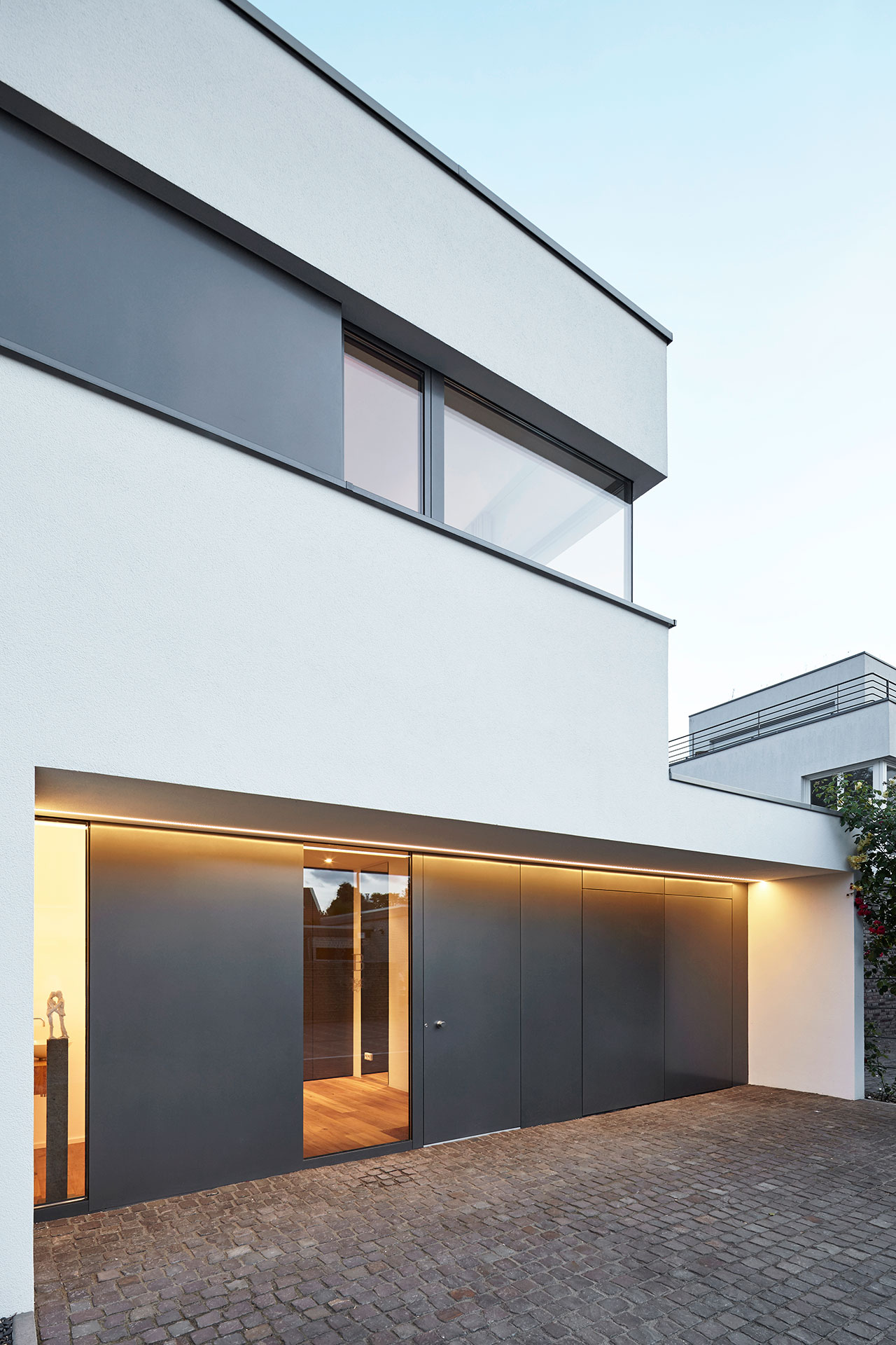 Haustür und Eingangsbereich