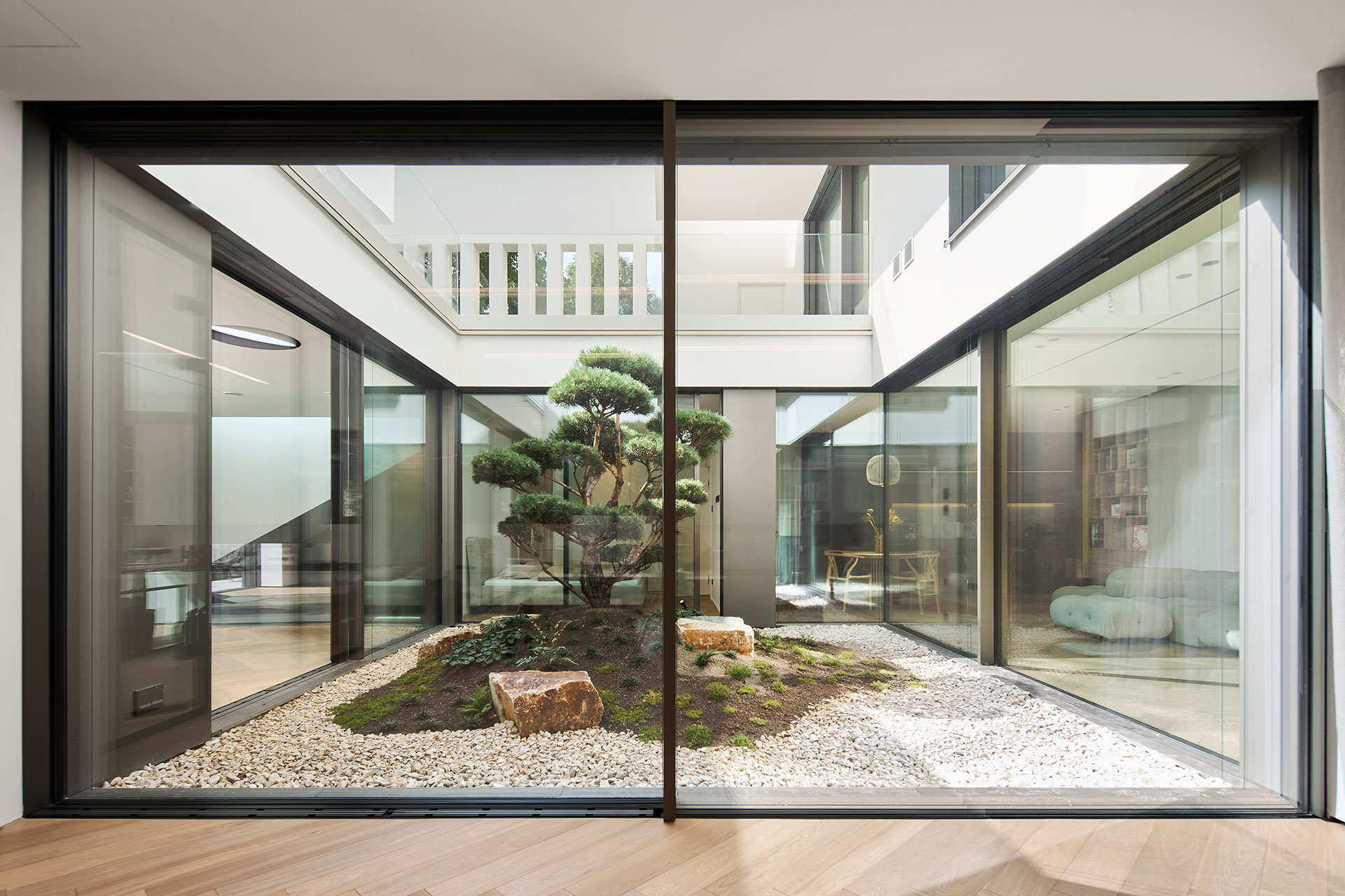 Schiebeanlage, geschlossen