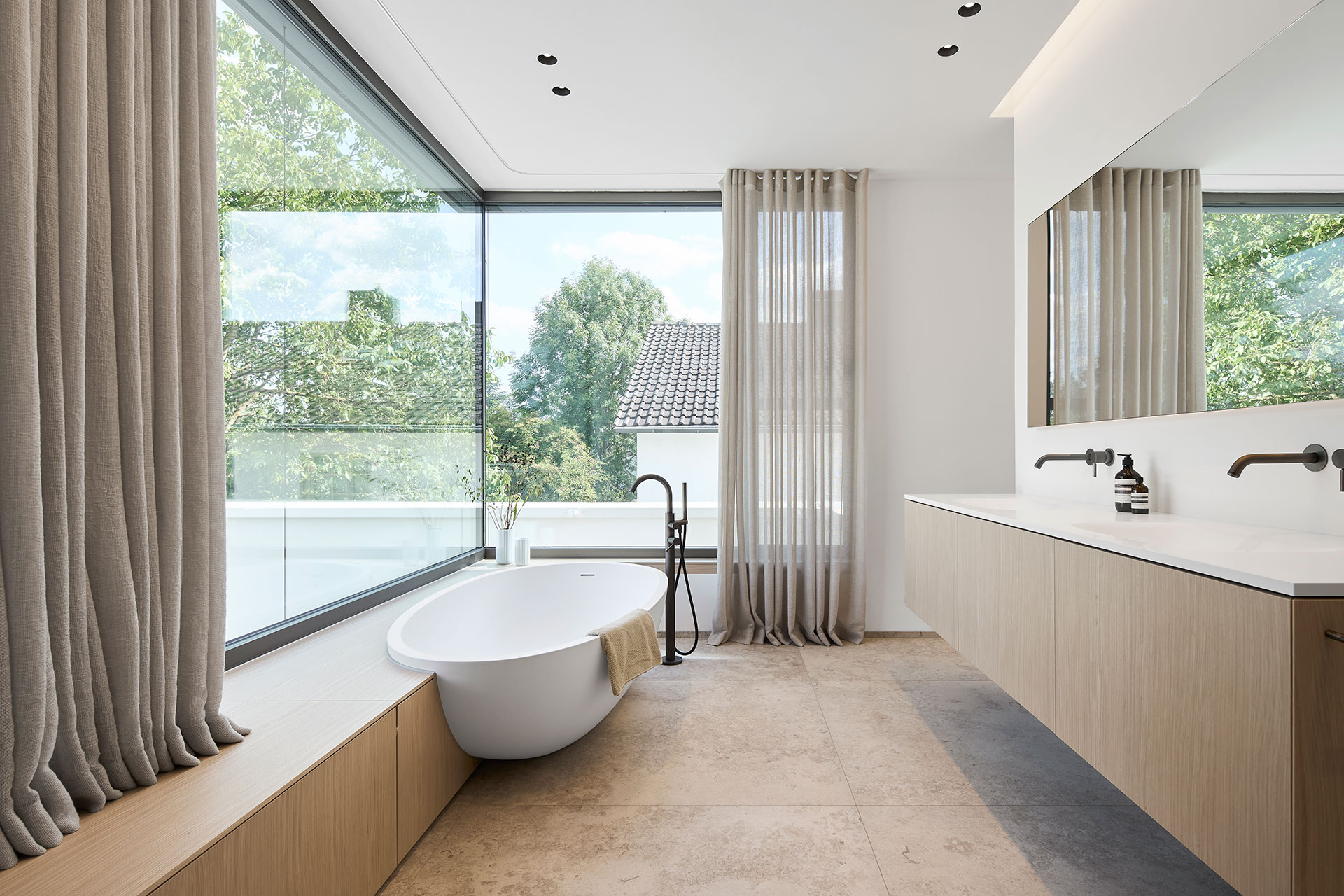 großflächige Eckverglasung