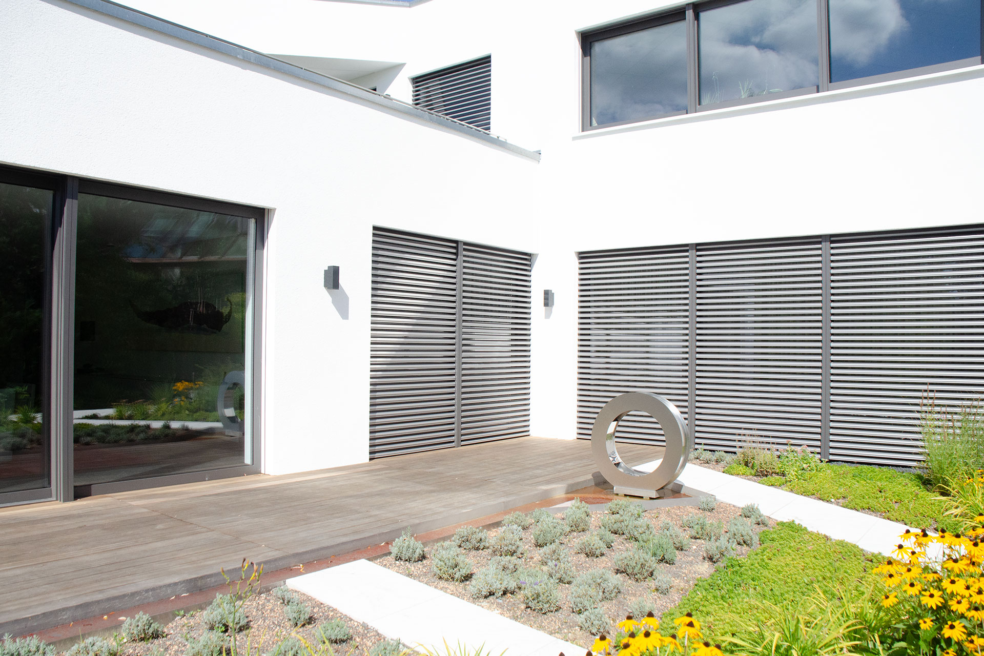 Sonnenschutz im Premium Wohnbau